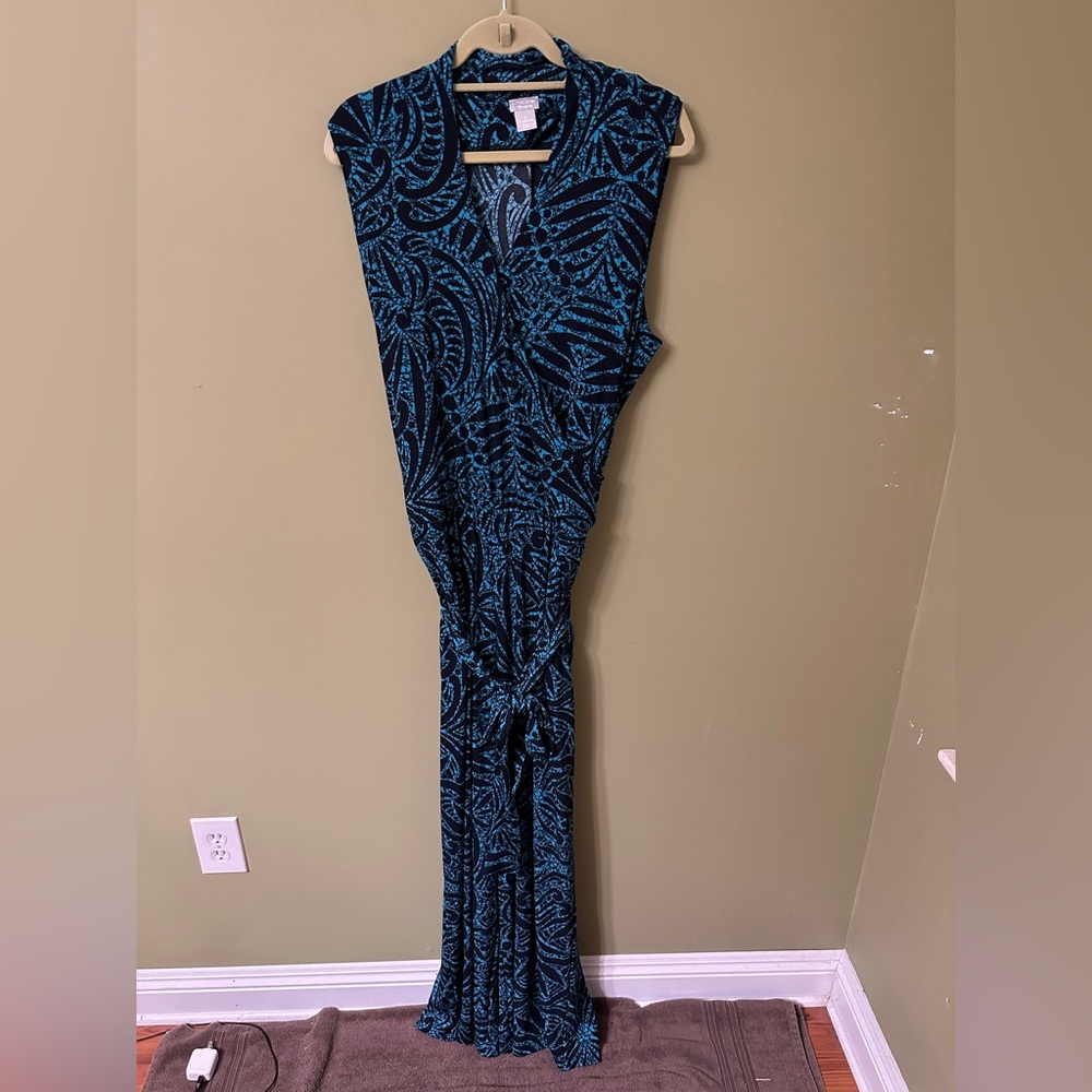 Chico’s Travelers Size 3 Sleeveless Belted Slinky Jumpsuit Women’s XL Wide Leg‎